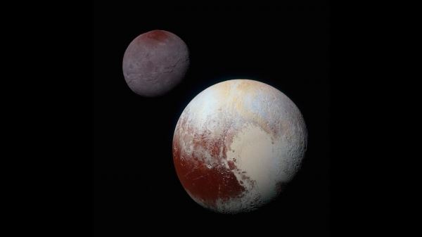 Насколько массивен Плутон?
