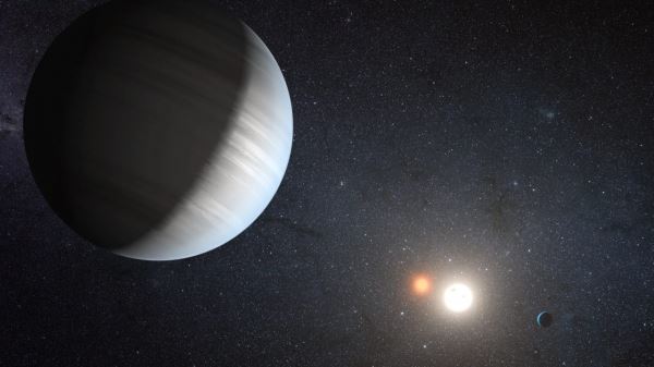 Эта газовая экзопланета с двумя солнцами теряет свою атмосферу