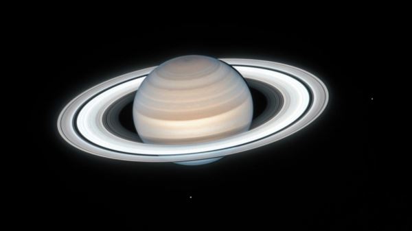 “Хаббл” получил новый снимок Сатурна
