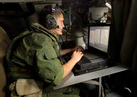 Рогозин организует встречу разработчиков средств связи с бойцами спецназа
